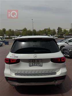 مێرسێدس بێنز GLB